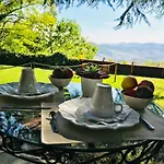 I Colli Bed & Breakfast *