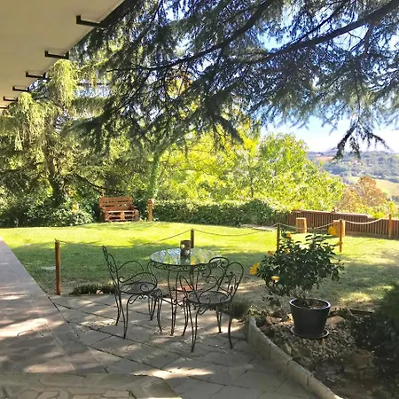 I Colli Bed & Breakfast *